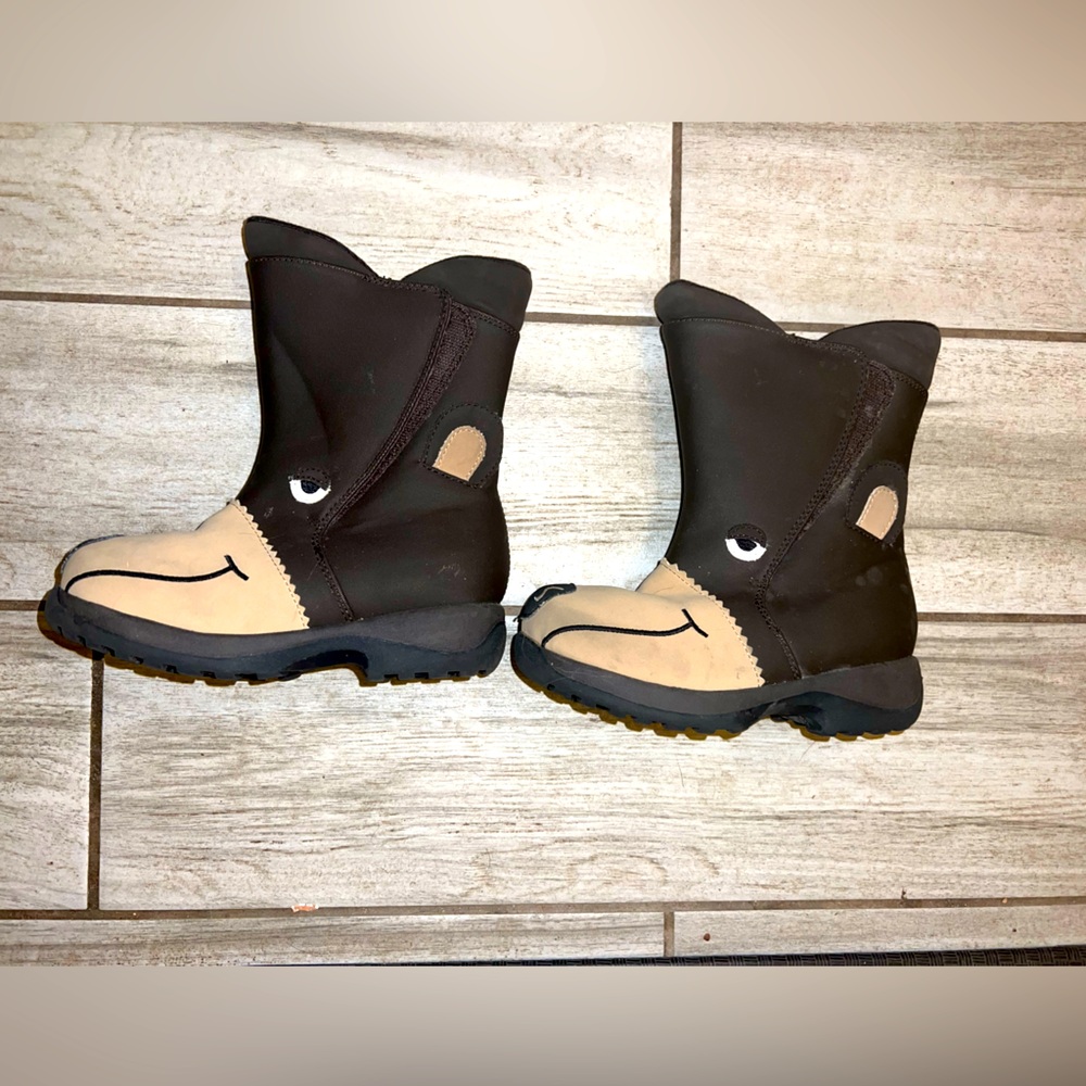 Kids Land’s End cute bear winter boots, size 11